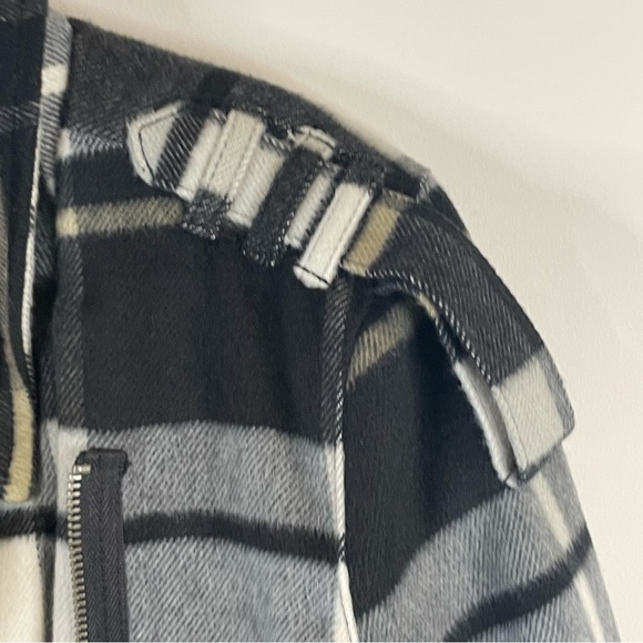 Hurley Plaid Peacoat full zip size Medium black and white lined jacket - Picture 4 of 7